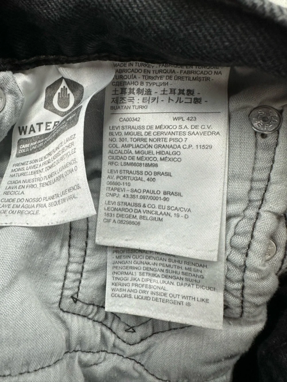 Levi's 501 Mid Thigh Shorts Women's Size 29 Black Dark Wash 100% Cotton Denim - Picture 9 of 11